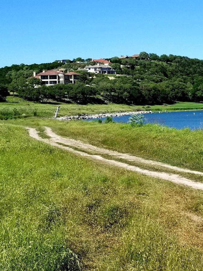 Hill Country Haute N Haus Relax And Renew Fischer Bagian luar foto