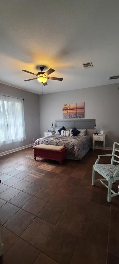Hill Country Haute N Haus Relax And Renew Fischer Bagian luar foto